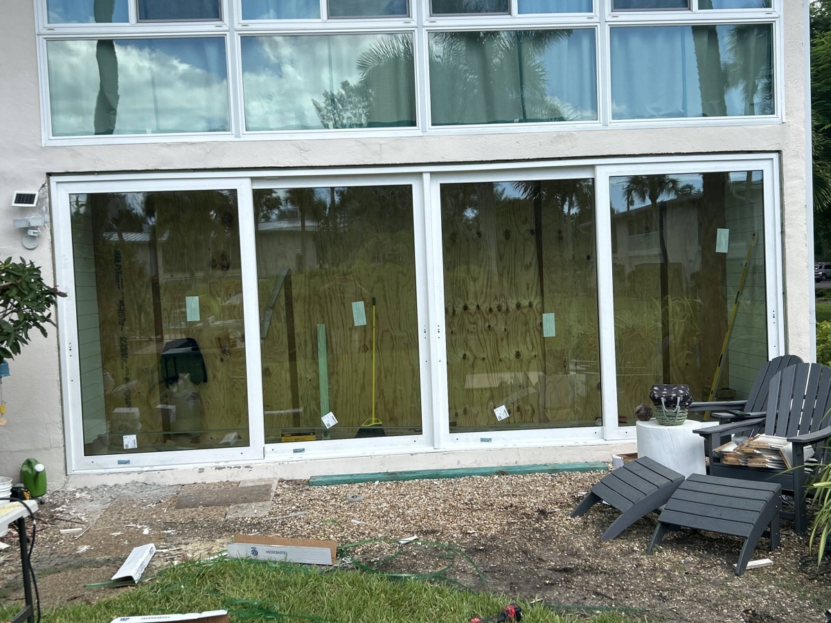 how much does it cost to install impact windows in sarasota?